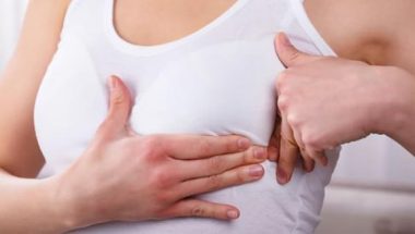 Рак грудей. Самодіагностика та профілактичні огляди